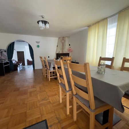 Отель Navigator Cluj Экстерьер фото